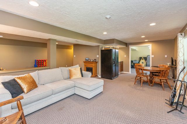 2426 Manita Drive, Indianapolis, IN 46234