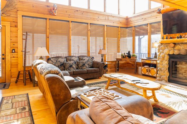 3539 Carsons Ridge Way, Sevierville, TN 37862