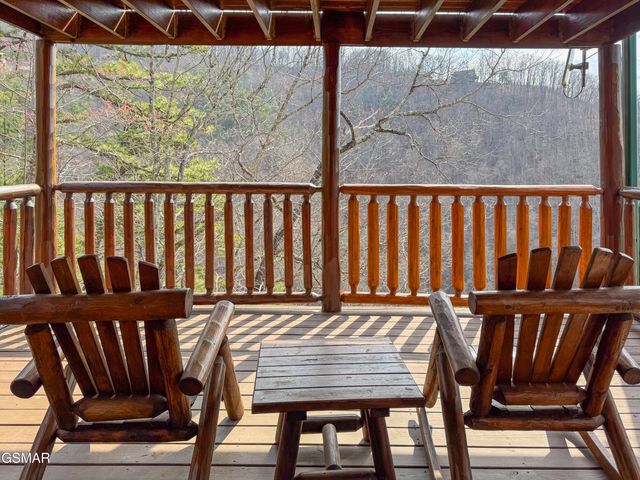 3539 Carsons Ridge Way, Sevierville, TN 37862