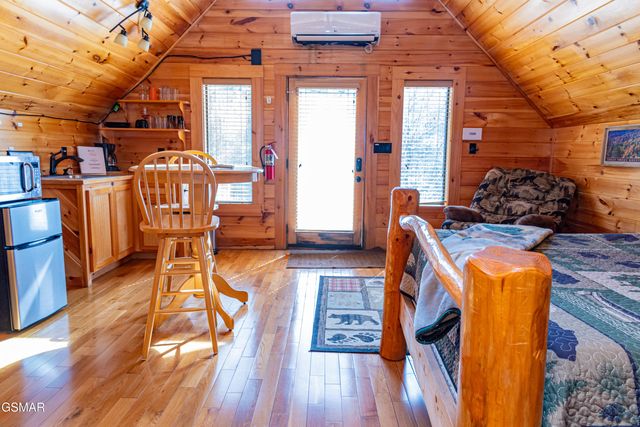 3539 Carsons Ridge Way, Sevierville, TN 37862