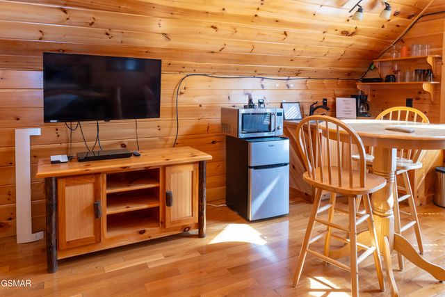 3539 Carsons Ridge Way, Sevierville, TN 37862