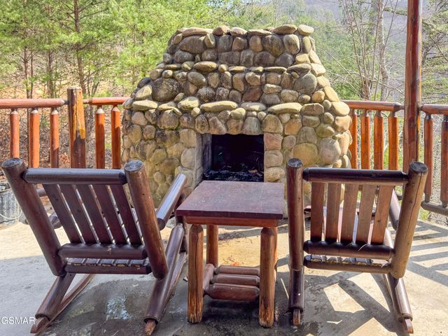 3539 Carsons Ridge Way, Sevierville, TN 37862