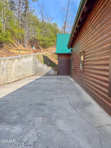3539 Carsons Ridge Way, Sevierville, TN 37862