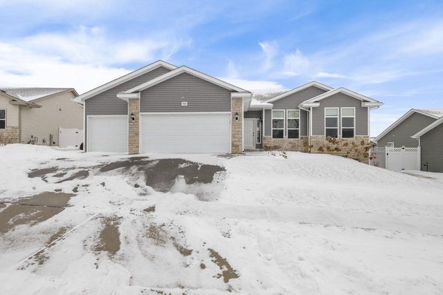 932 Margarets Way, Belleville, WI 53508
