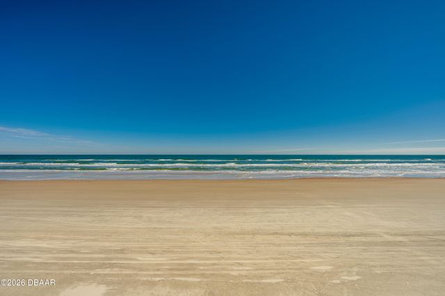 3047 S Atlantic Ave Apt 201, Daytona Beach, FL 32118