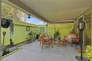 1400 Hialeah Drive B, Las Vegas, NV 89119