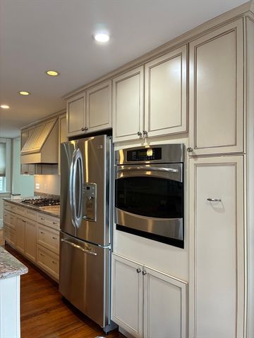 21-A Linden Ave 21-A, Somerville, MA 02143