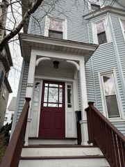 21-A Linden Ave 21-A, Somerville, MA 02143