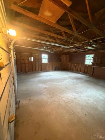 300 Maple Avenue, Carlisle, OH 45005