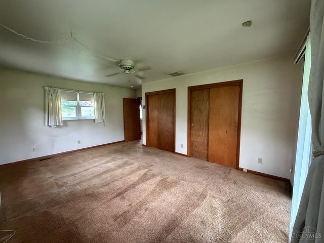 300 Maple Avenue, Carlisle, OH 45005