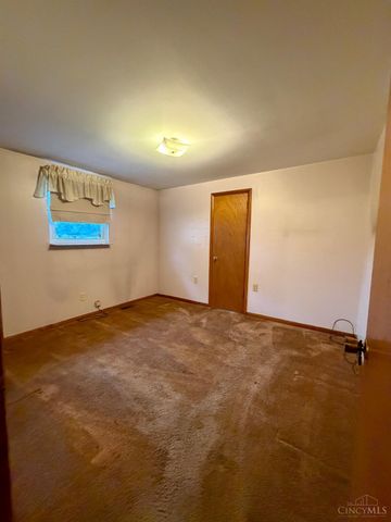 300 Maple Avenue, Carlisle, OH 45005