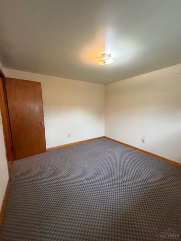 300 Maple Avenue, Carlisle, OH 45005