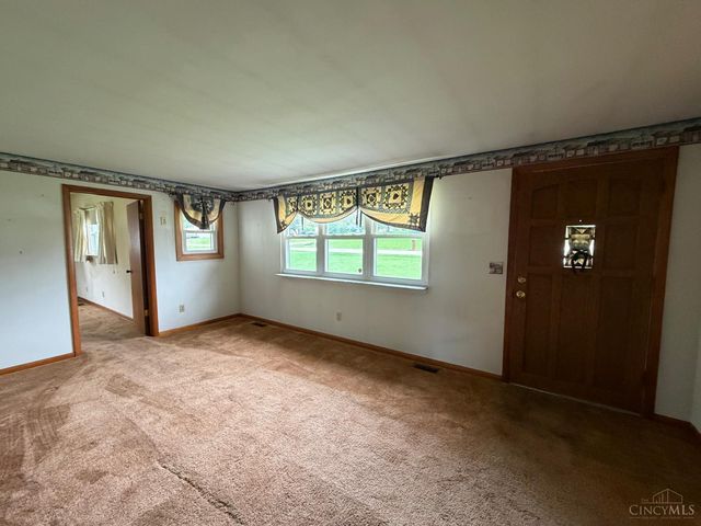 300 Maple Avenue, Carlisle, OH 45005