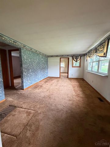 300 Maple Avenue, Carlisle, OH 45005