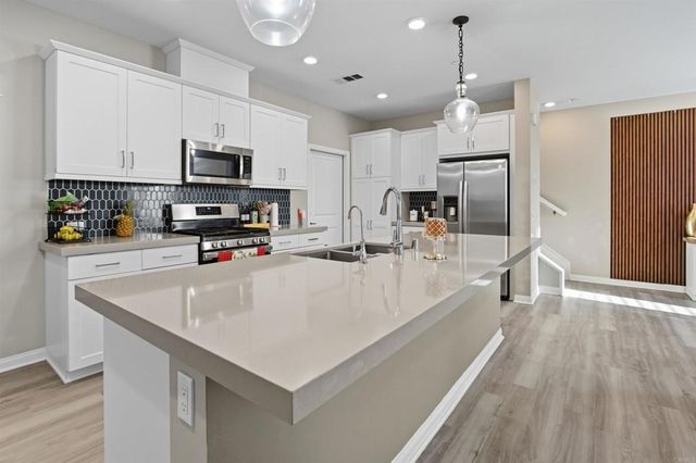 2002 Bluestone Circle, Chula Vista, CA 91913