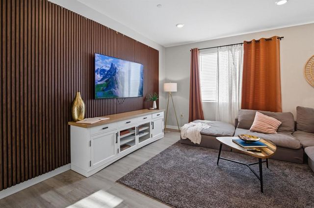 2002 Bluestone Circle, Chula Vista, CA 91913