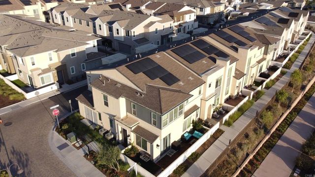 2002 Bluestone Circle, Chula Vista, CA 91913