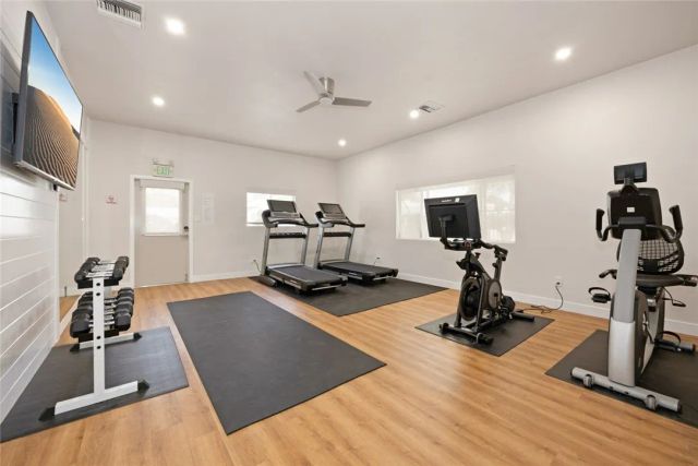 19127 Pioneer 9, Artesia, CA 90701