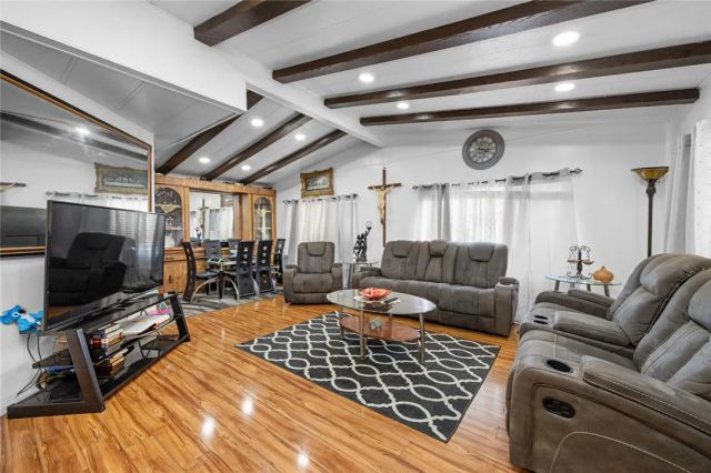 19127 Pioneer 9, Artesia, CA 90701