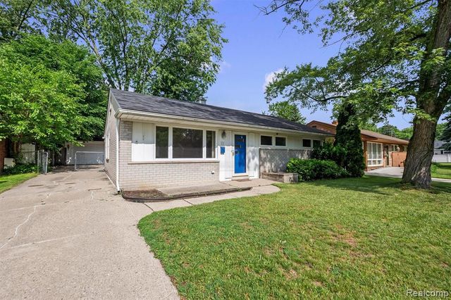 519 Essex Street, Clawson, MI 48017