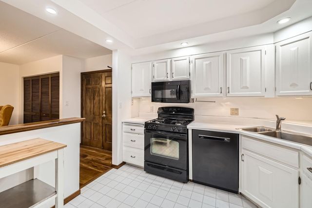 6710 Vernon Avenue S 307, Edina, MN 55436