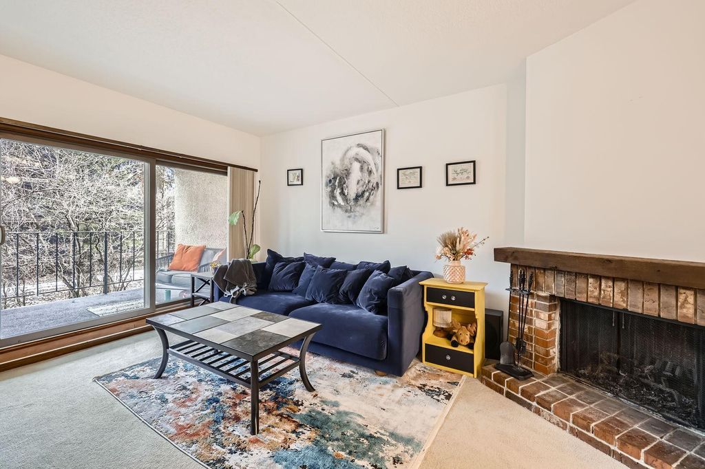 6710 Vernon Avenue S 307, Edina, MN 55436