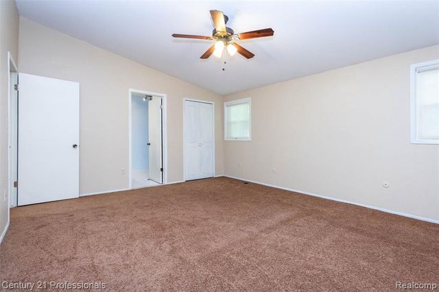 1634 Brentwood Drive, Troy, MI 48098