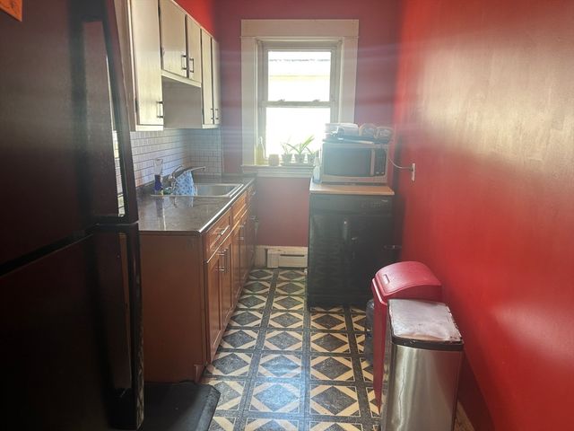 3020 Acushnet Avenue, New Bedford, MA 02745