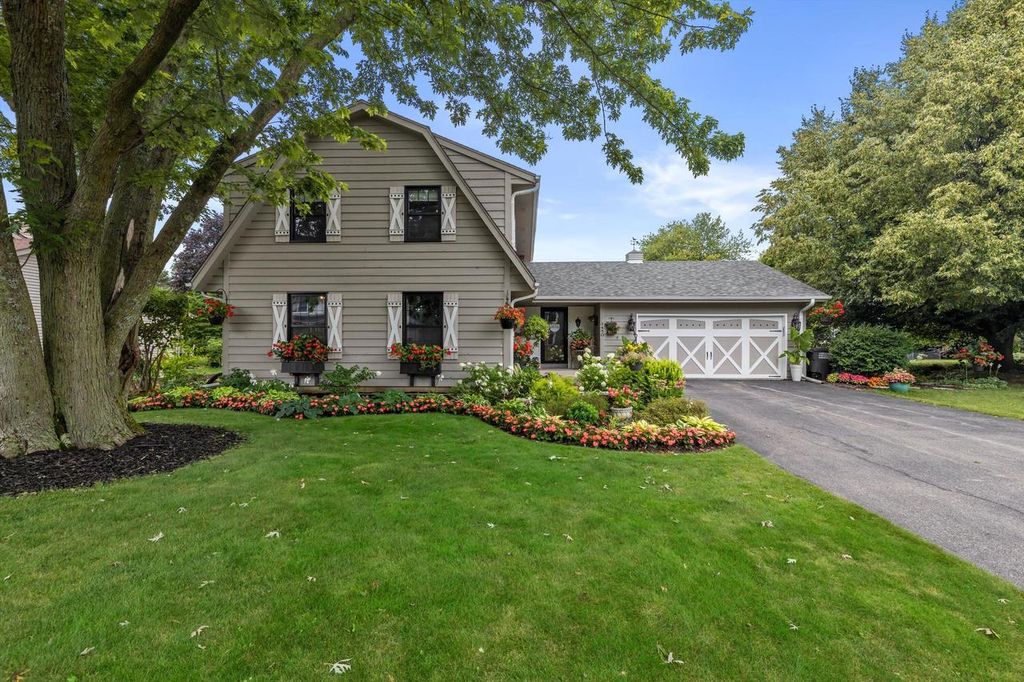 3450 E Elmwood DRIVE, Elmwood Park, WI 53405