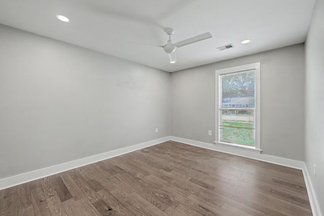 5026 Village Alley, North Charleston, SC 29405