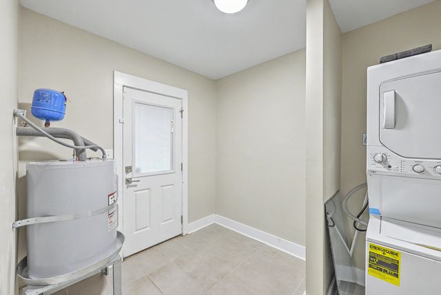 5026 Village Alley, North Charleston, SC 29405