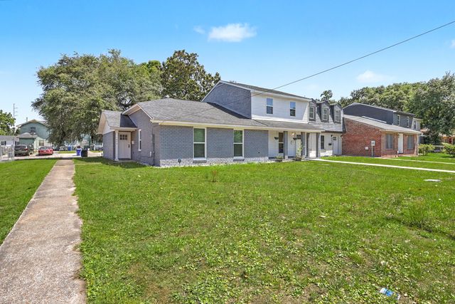 5026 Village Alley, North Charleston, SC 29405
