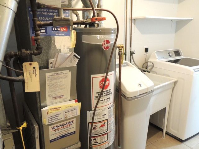 2932 67th Lane N, Brooklyn Center, MN 55430