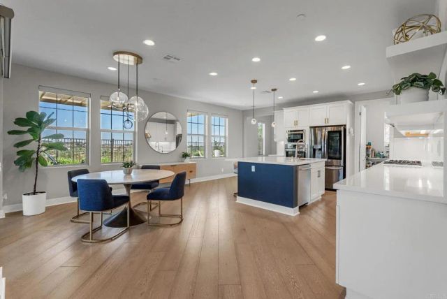1832 Aliso Canyon Dr, Lake Forest, CA 92610