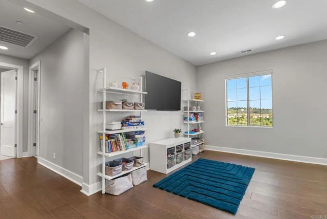 1832 Aliso Canyon Dr, Lake Forest, CA 92610