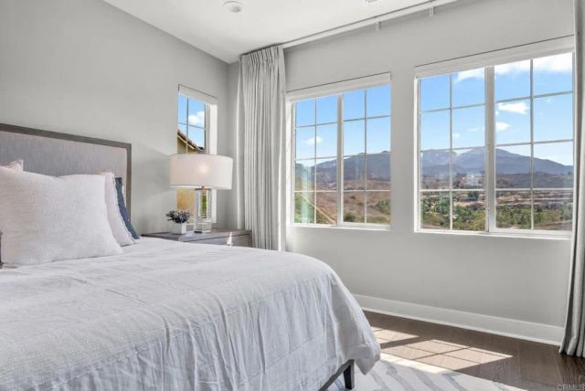 1832 Aliso Canyon Dr, Lake Forest, CA 92610