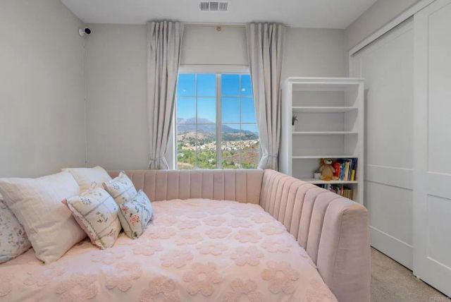 1832 Aliso Canyon Dr, Lake Forest, CA 92610