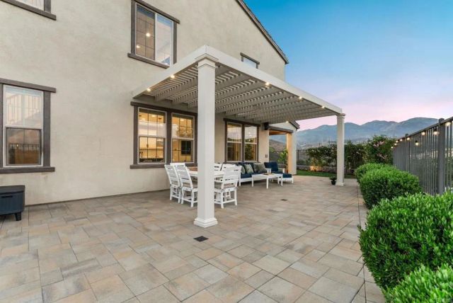 1832 Aliso Canyon Dr, Lake Forest, CA 92610