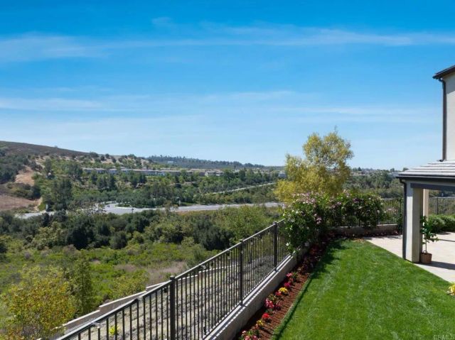 1832 Aliso Canyon Dr, Lake Forest, CA 92610