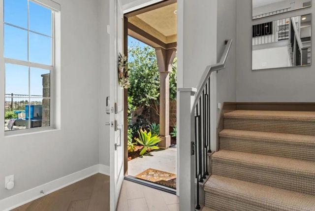 1832 Aliso Canyon Dr, Lake Forest, CA 92610
