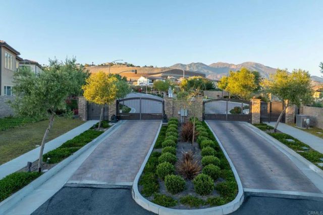 1832 Aliso Canyon Dr, Lake Forest, CA 92610