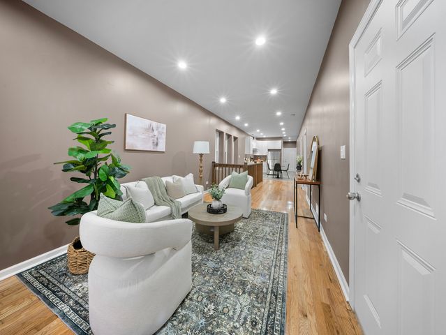1232 S 51st Avenue, Cicero, IL 60804