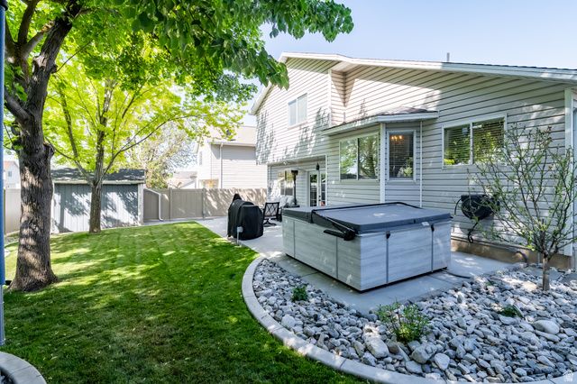 1170 E 750 S, Layton, UT 84041