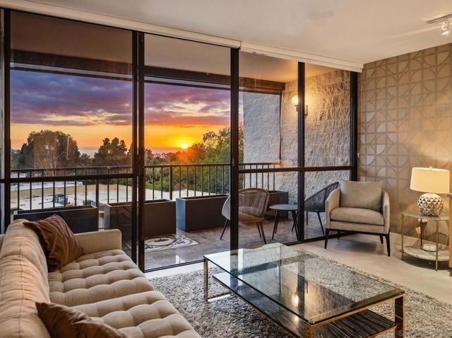 2500 Torrey Pines Rd 403, La Jolla, CA 92037
