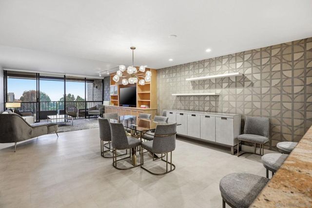 2500 Torrey Pines Rd 403, La Jolla, CA 92037