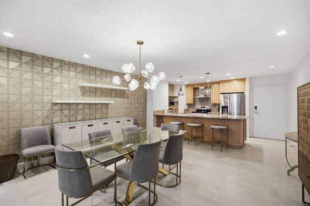 2500 Torrey Pines Rd 403, La Jolla, CA 92037