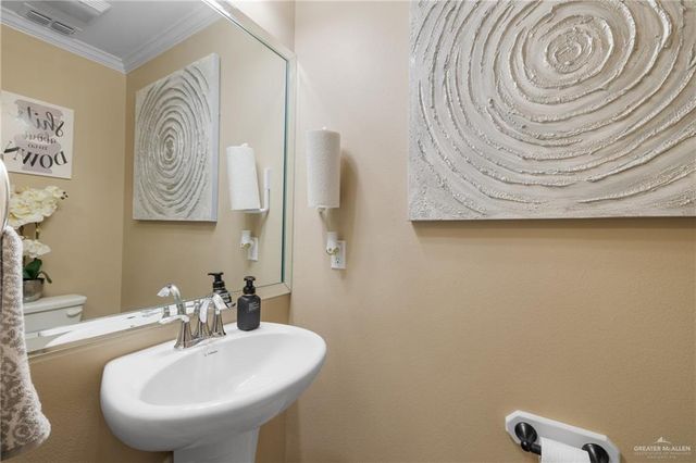 2104 Tomatillo Drive, Weslaco, TX 78596