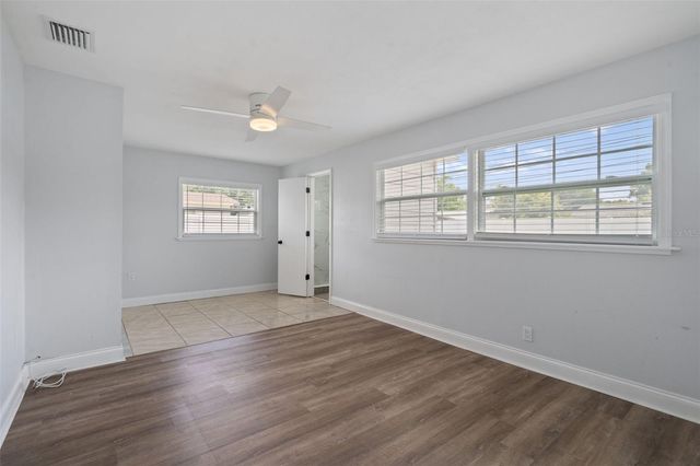 5690 6TH STREET S, St Petersburg, FL 33705