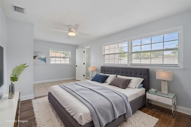 5690 6TH STREET S, St Petersburg, FL 33705