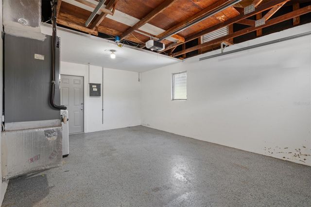 5690 6TH STREET S, St Petersburg, FL 33705